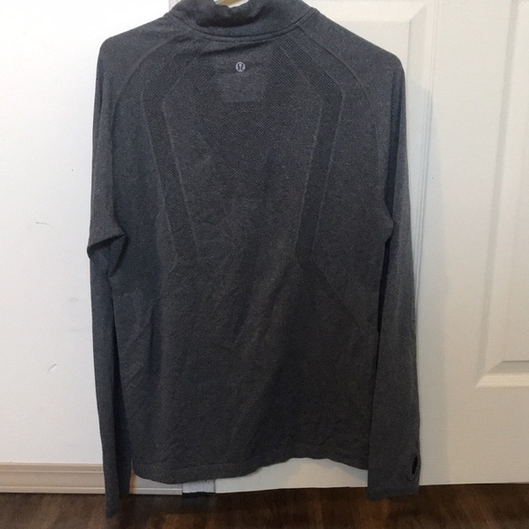 Lululemon Men’s Surge Warm 1/2 Zip - Picture 2 of 2